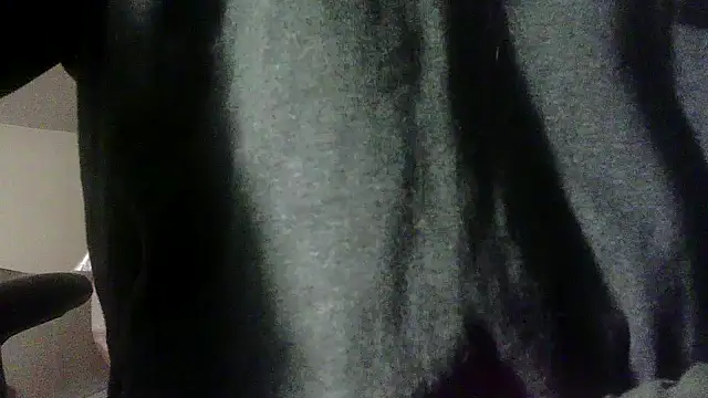 Snapshot of OralDesires2 chatting on March 4, 2025, 10:46 am OralDesires2 online show from March 4, 2025, 10:46 am