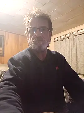 Snapshot of OralDesires2 chatting on November 18, 2025, 11:26 pm OralDesires2 online show from November 18, 2025, 11:26 pm