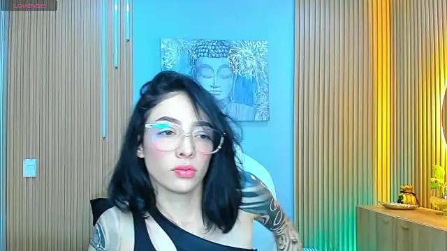 barbie scoth  online show from May 31, 2026, 9:49 pm