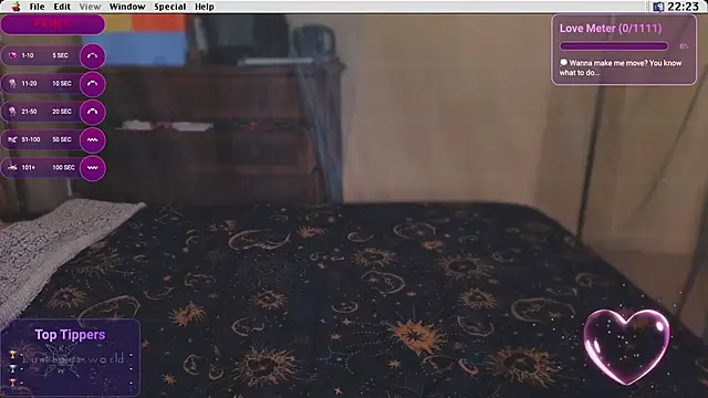 Snapshot of Kryptosworld chatting on February 2, 2026, 9:24 pm Kryptosworld online show from February 2, 2026, 9:24 pm