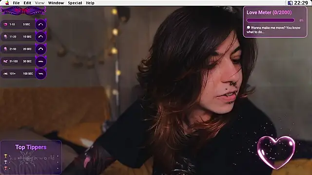 Snapshot of Kryptosworld chatting on February 5, 2026, 9:30 pm Kryptosworld online show from February 5, 2026, 9:30 pm