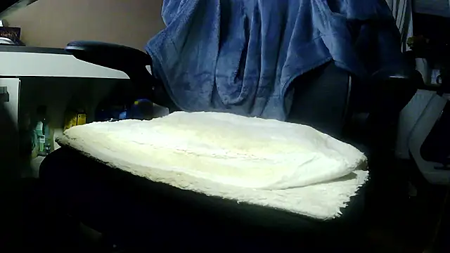 suedel65 online show from February 1, 2026, 2:32 am