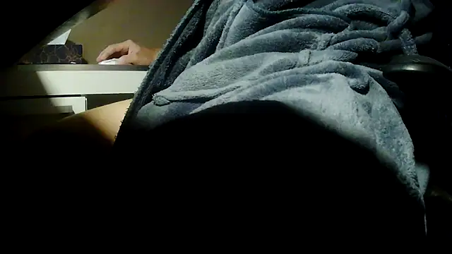 suedel65 online show from March 2, 2026, 4:03 am