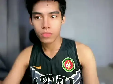Lightjt04 online show from May 12, 2026, 5:54 pm