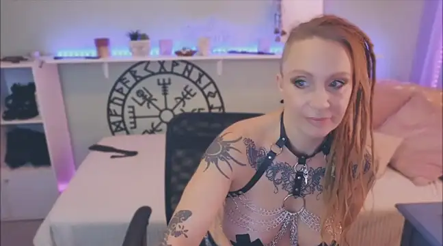 Snapshot of Jan_ina chatting on December 5, 2024, 2:55 pm Jan ina online show from December 5, 2024, 2:55 pm