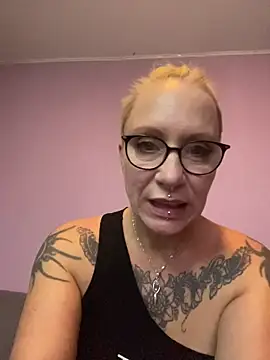 Snapshot of Jan_ina chatting on October 10, 2025, 5:12 pm Jan ina online show from October 10, 2025, 5:12 pm