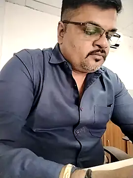 Desi Londa 143 online show from December 19, 2025, 8:54 am