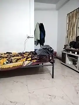 Desi Londa 143 online show from April 8, 2026, 12:32 am