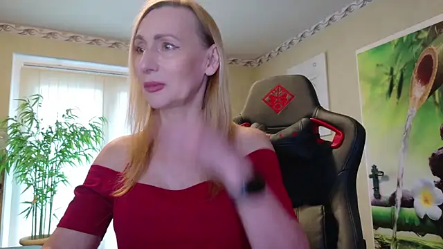 HotLana69 online show from May 3, 2026, 5:19 pm