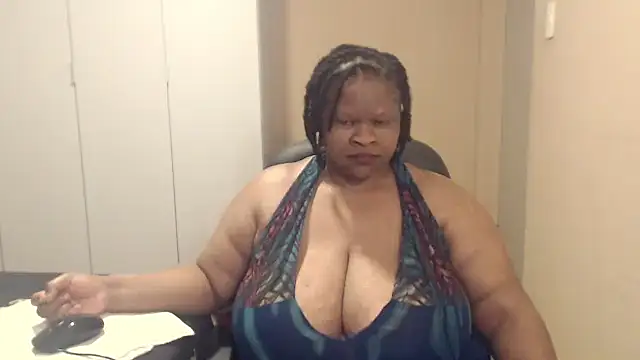 sweetnoziexx online show from October 14, 2025, 5:08 am