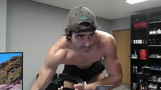 samricci21 online show from December 17, 2025, 9:21 pm