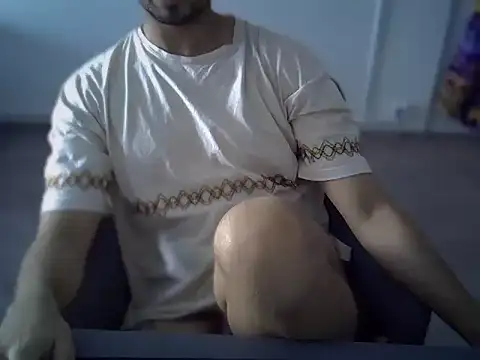 Snapshot of joshuaxoxo2 chatting on November 16, 2025, 1:39 pm joshuaxoxo2 online show from November 16, 2025, 1:39 pm