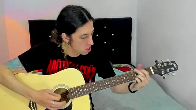 Snapshot of shelby__hotshoww chatting on December 13, 2024, 12:42 am shelby hotshoww online show from December 13, 2024, 12:42 am