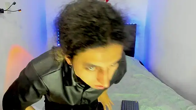 Snapshot of shelby__hotshoww chatting on December 27, 2024, 11:39 am shelby hotshoww online show from December 27, 2024, 11:39 am