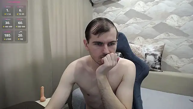 Snapshot of SerzhKorol1 chatting on March 21, 2026, 9:03 am SerzhKorol1 online show from March 21, 2026, 9:03 am