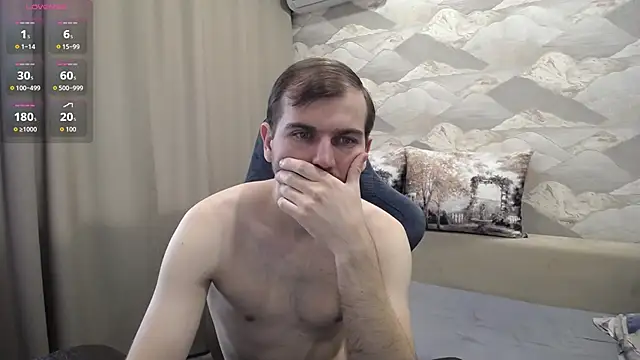 Snapshot of SerzhKorol1 chatting on April 7, 2026, 7:53 am SerzhKorol1 online show from April 7, 2026, 7:53 am