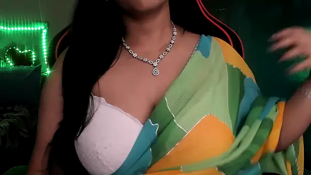 Snapshot of South_indian_tickly chatting on September 27, 2025, 4:56 pm South indian tickly online show from September 27, 2025, 4:56 pm