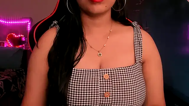 Snapshot of South_indian_tickly chatting on October 7, 2025, 2:47 pm South indian tickly online show from October 7, 2025, 2:47 pm