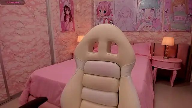 Snapshot of sexy__skinny4u chatting on October 29, 2025, 10:17 am sexy skinny4u online show from October 29, 2025, 10:17 am