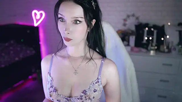 Snapshot of _Uindi_ chatting on March 18, 2025, 7:08 am Uindi online show from March 18, 2025, 7:08 am