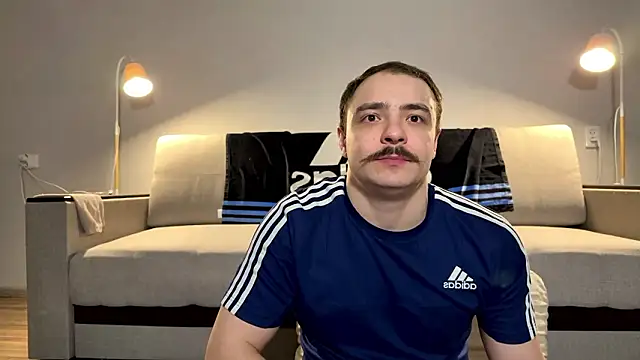 Love plat1na online show from March 18, 2026, 7:28 pm