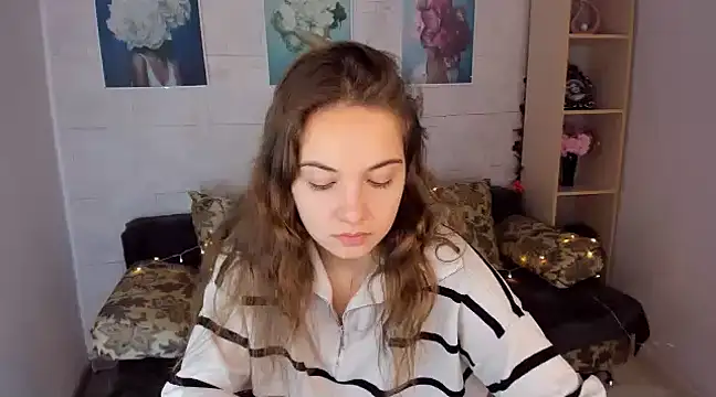 Snapshot of KristinaLoison chatting on December 26, 2024, 4:14 pm KristinaLoison online show from December 26, 2024, 4:14 pm