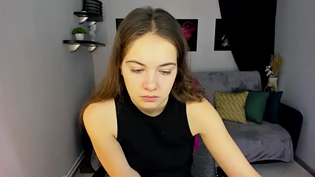 Snapshot of KristinaLoison chatting on January 11, 2025, 4:06 am KristinaLoison online show from January 11, 2025, 4:06 am