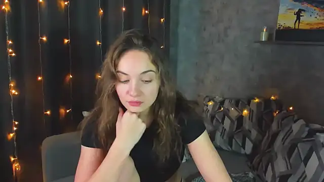 Snapshot of KristinaLoison chatting on February 1, 2025, 6:40 pm KristinaLoison online show from February 1, 2025, 6:40 pm