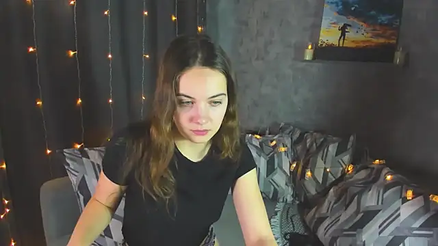 Snapshot of KristinaLoison chatting on February 2, 2025, 5:48 pm KristinaLoison online show from February 2, 2025, 5:48 pm