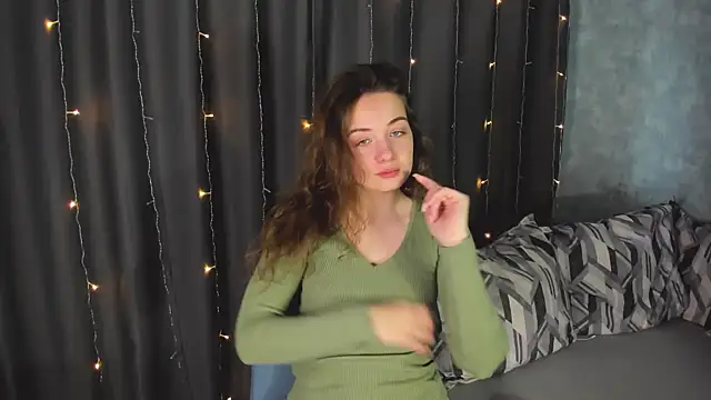 Snapshot of KristinaLoison chatting on March 5, 2025, 5:50 am KristinaLoison online show from March 5, 2025, 5:50 am