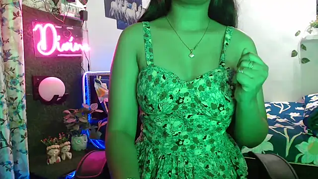 Snapshot of The_Divine_Love chatting on December 8, 2024, 7:54 pm The Divine Love online show from December 8, 2024, 7:54 pm