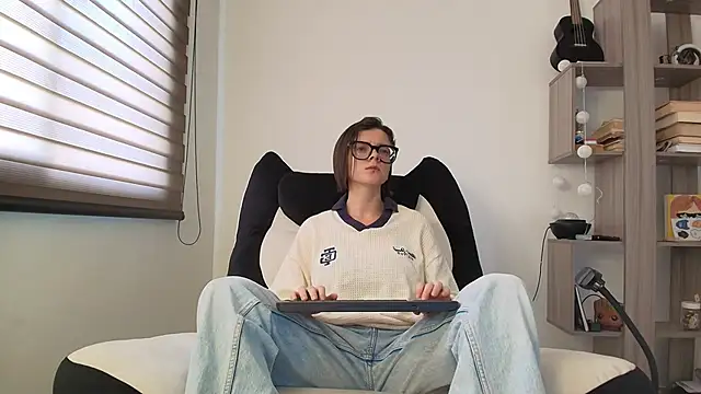 Snapshot of Arya_starrk chatting on January 18, 2026, 1:37 pm Arya starrk online show from January 18, 2026, 1:37 pm