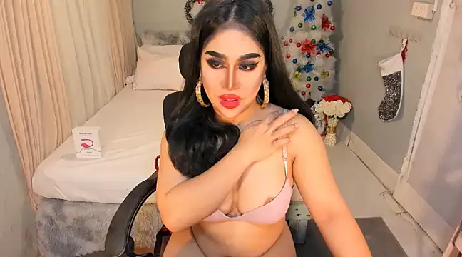 RavennaMiller online show from December 19, 2024, 12:23 pm