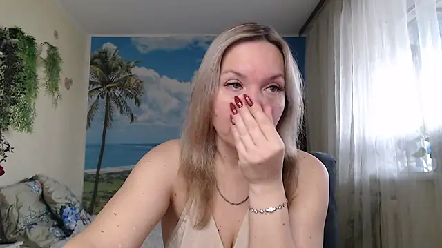 Snapshot of soaring_love chatting on October 8, 2025, 5:05 am soaring love online show from October 8, 2025, 5:05 am