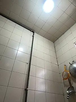 kelly dirty  online show from March 1, 2025, 7:15 pm