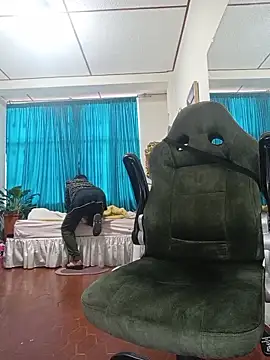 kelly dirty  online show from December 22, 2025, 12:35 pm