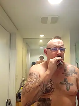 Littledick007007 online show from December 22, 2025, 11:40 am