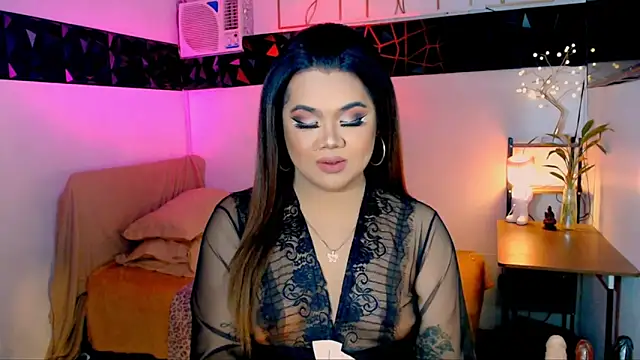 asiankatyhuge online show from October 27, 2025, 9:30 pm