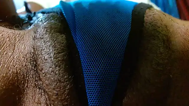 bethanywilson 23 online show from October 17, 2025, 1:03 pm