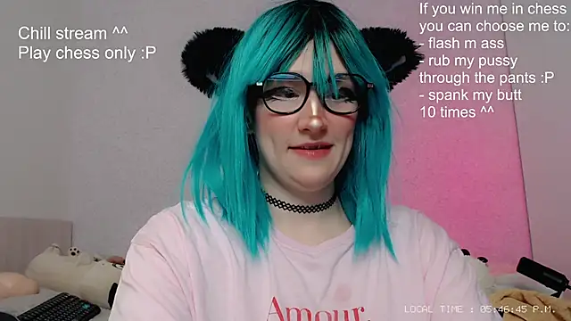 Snapshot of kitty_alika chatting on January 6, 2025, 2:47 pm kitty alika online show from January 6, 2025, 2:47 pm