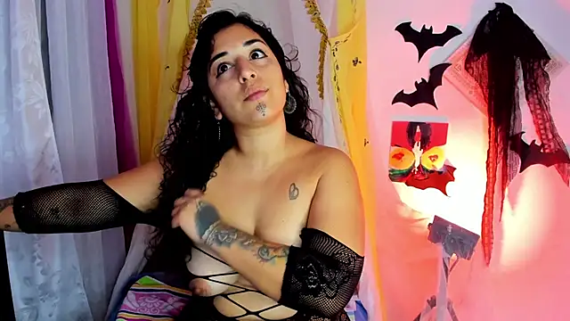 Snapshot of sophiaamethystt chatting on October 13, 2025, 6:41 pm sophiaamethystt online show from October 13, 2025, 6:41 pm