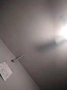 Snapshot of thickcocklatino chatting on October 19, 2025, 12:44 am thickcocklatino online show from October 19, 2025, 12:44 am