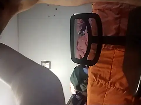 Snapshot of thickcocklatino chatting on February 27, 2026, 7:58 pm thickcocklatino online show from February 27, 2026, 7:58 pm