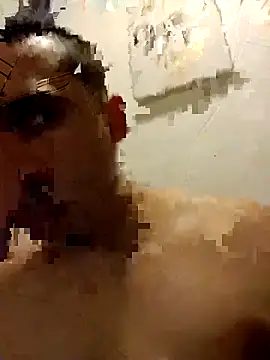 Snapshot of thickcocklatino chatting on March 1, 2026, 1:40 am thickcocklatino online show from March 1, 2026, 1:40 am