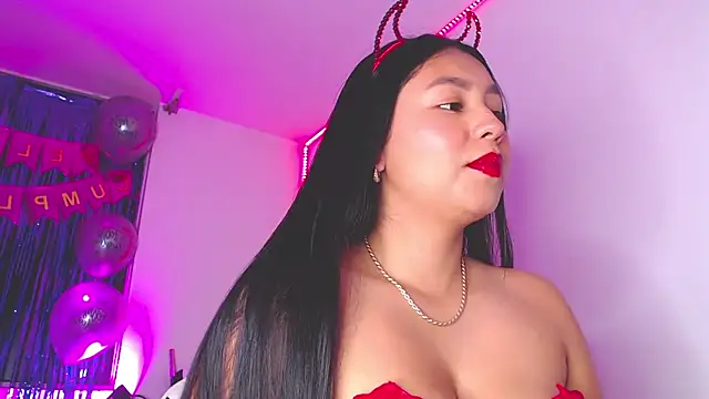 sweeet amy online show from October 8, 2025, 8:17 pm