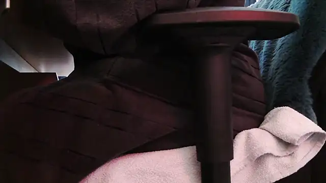 Snapshot of chubbysmallcock@xh chatting on February 1, 2026, 2:59 pm chubbysmallcockxh online show from February 1, 2026, 2:59 pm