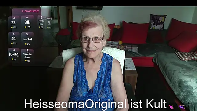 HeisseomaOriginal online show from June 3, 2026, 7:11 am