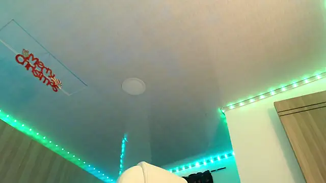 Selene93 online show from December 20, 2024, 11:05 pm