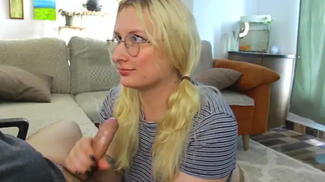 Snapshot of andycherry_secrets_ chatting on May 19, 2026, 3:51 pm andycherry secrets online show from May 19, 2026, 3:51 pm