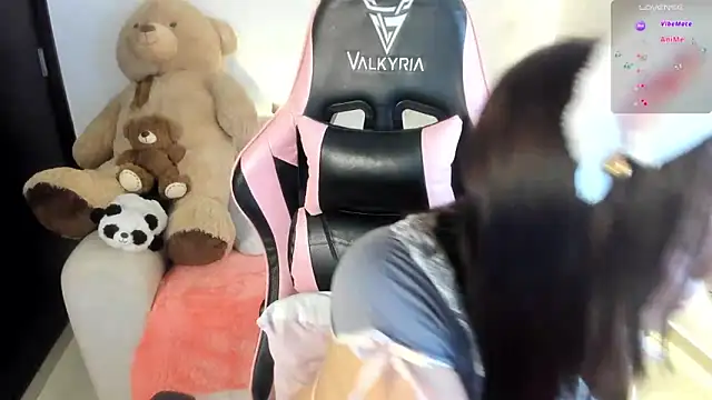 eval lee18 online show from February 28, 2025, 8:09 am